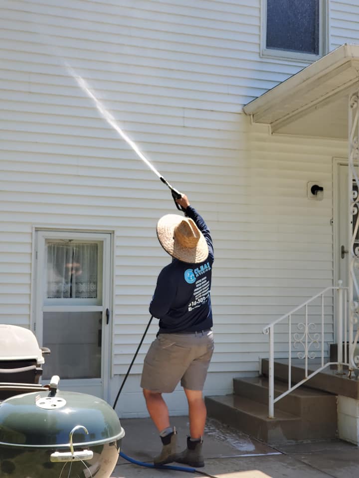 expert soft washing O'Fallon, IL Clean Exteriors